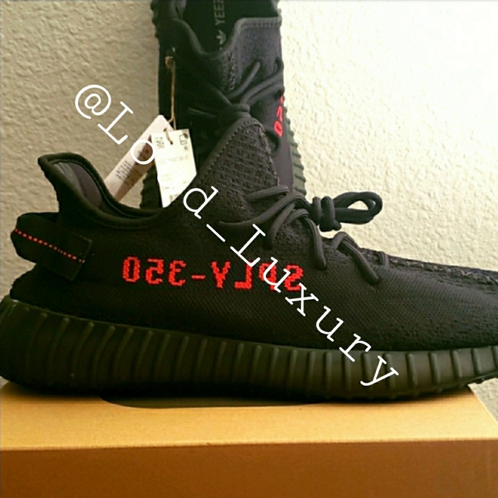 YEEZY BOOST 350 V2
